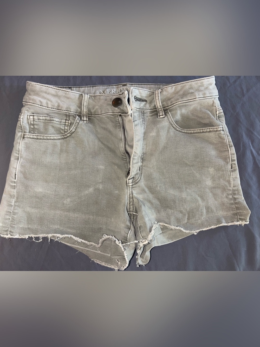 AE Shorts Sz 6